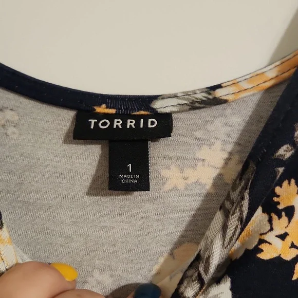 Torrid floral dress - Picture 2 of 4